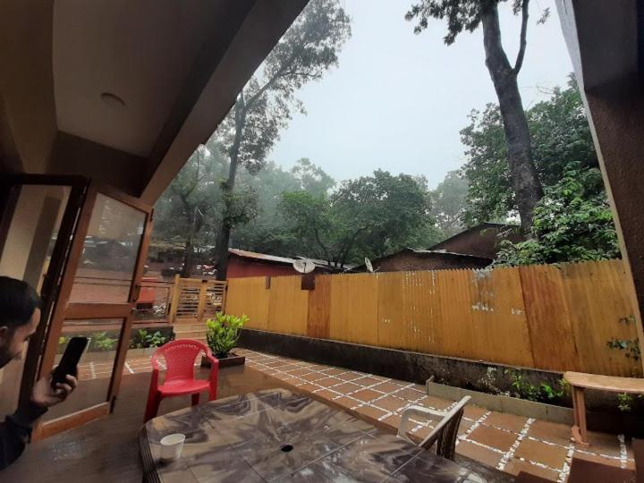 Nivritti Villa Matheran Exterior foto